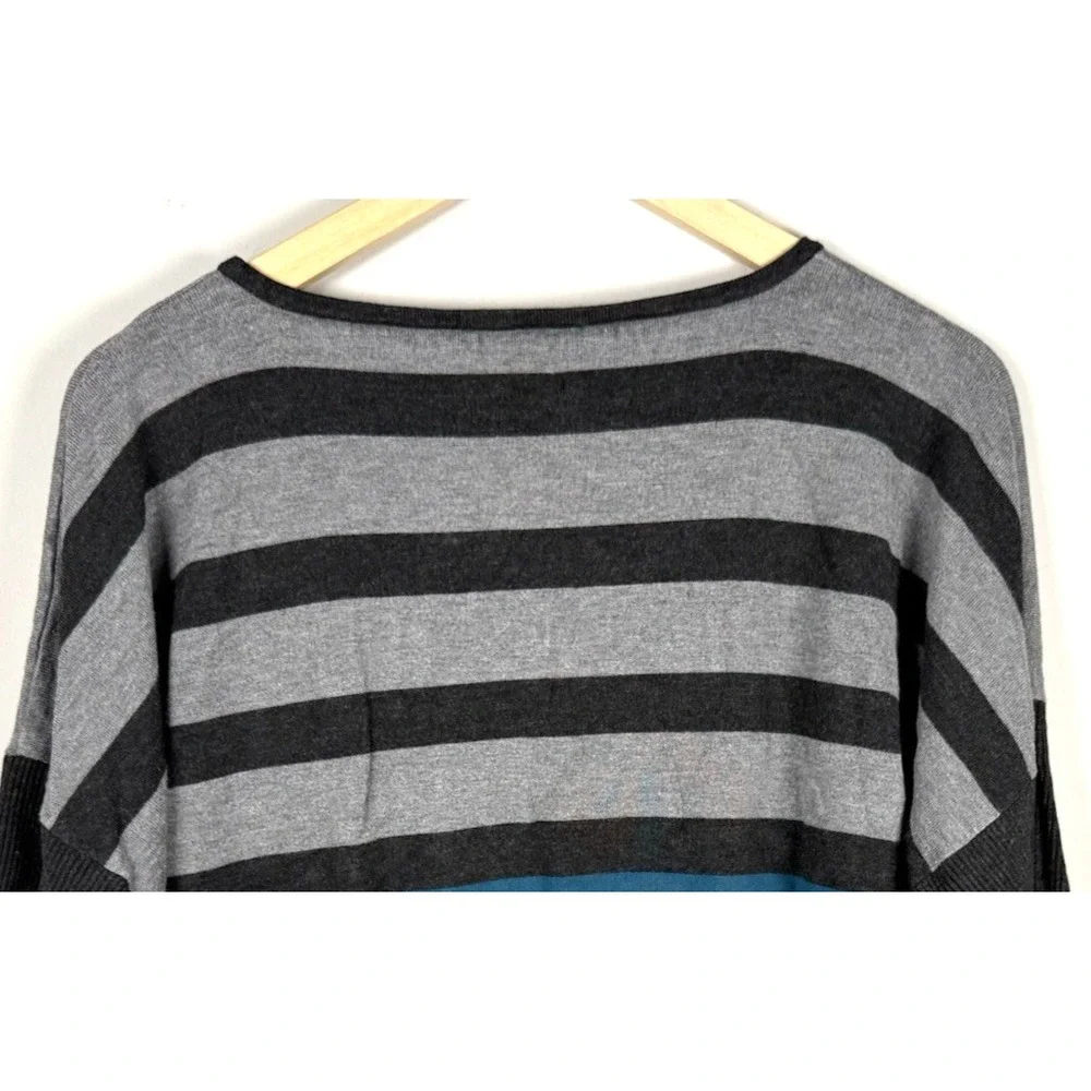 Cable & Gauge Womens Gray Blue Stripe 3/4 Sleeve Dolman Side Button Top Womens L - Picture 8 of 12